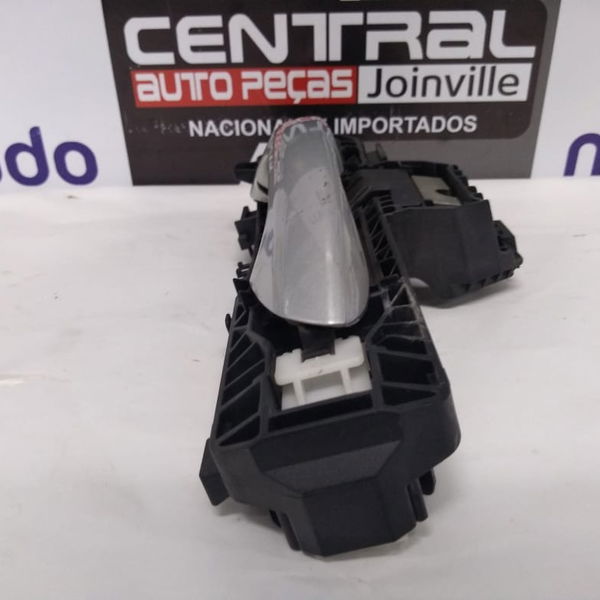 Maçaneta Externa Dianteira Esq. Mercedes Benz C180 2013