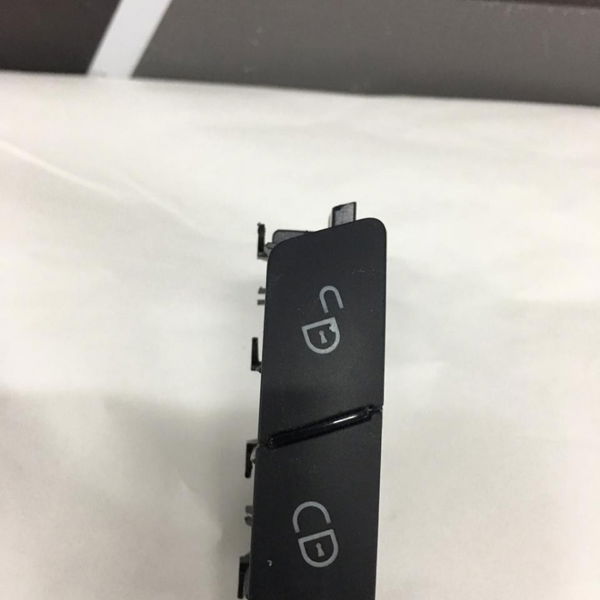 Botão Trava Portas Dianteiro Direito Mercedes C180 2014