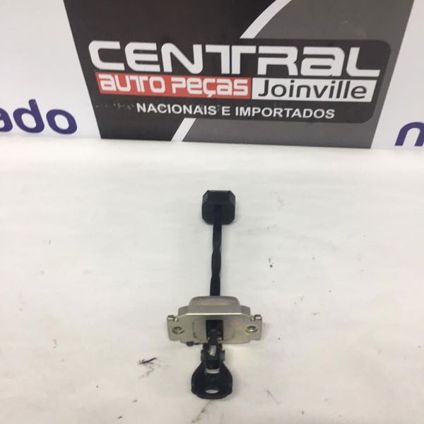 Limitador Da Porta Dianteira Direita Hrv 2015 
