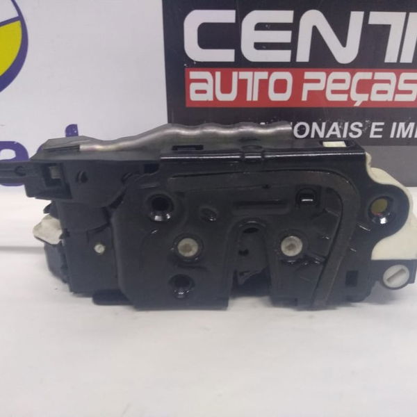 Fechadura Porta Traseira Esquerda Vw Amarok 2012