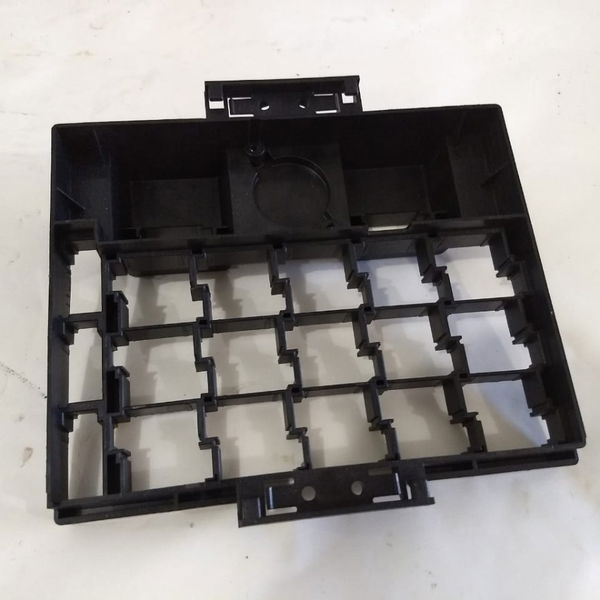 Suporte Caixa Fusível Volkswagen Jetta 2013 2014