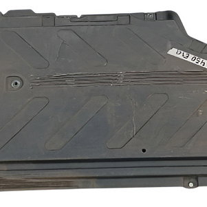 Protetor Assoalho Esquerdo Mercedes Cls 450 2019 Detalhe