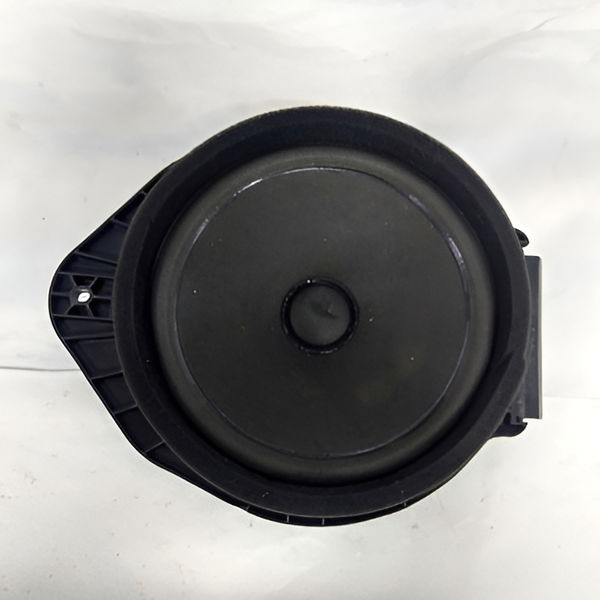 Alto Falante Porta Dianteira Direita Tracker Ltz 2018 Preto