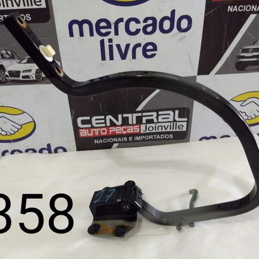 Dobradiça Esquerda Tampa Traseira Vw Jetta 2016 2017