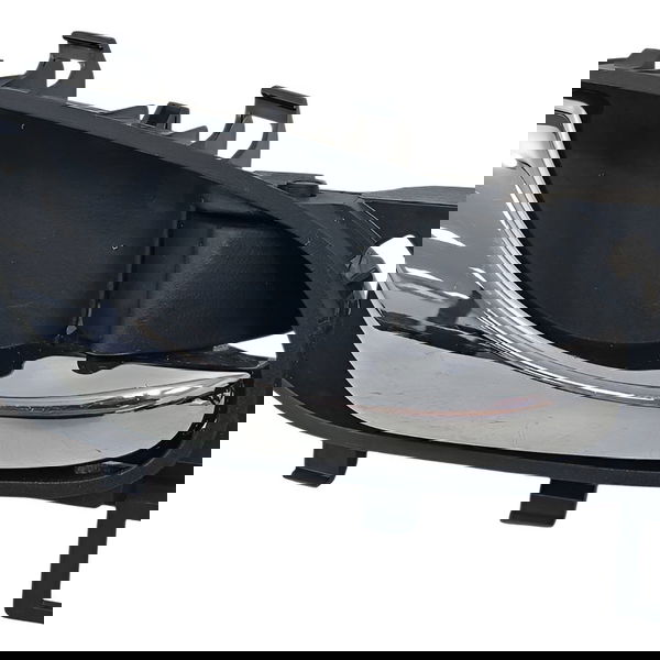 Maçaneta Interna Porta Dianteiro Direit Nissan Frontier 2022 Cinza Dianteira