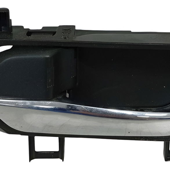 Maçaneta Interna Porta Dianteira Esquerda  Nissan Kicks 2022 Preto Dianteira