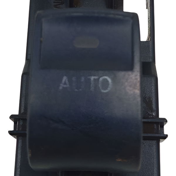 Botão Vidro Porta Dianteiro Direito  Toyota Corolla 2012