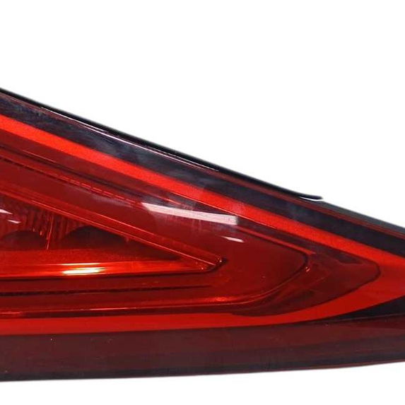 Lanterna Tampa Traseira Esquerda Mercedes Cls 450 Amg 2019 Esquerdo/motorista Vermelho