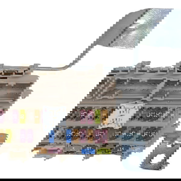 Caixa Fusíveis Interna Nissan Frontier 2022