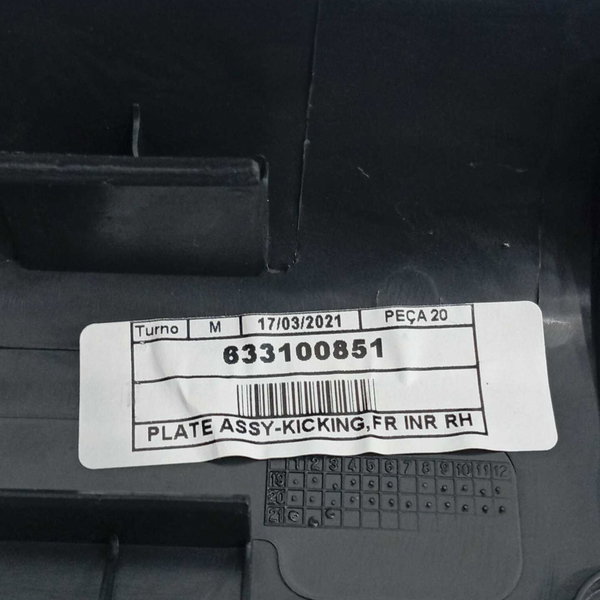 Soleira Dianteira Esquerda Nissan Kicks 2021 Preto