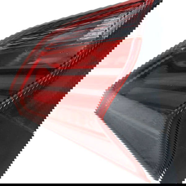 Lanterna Esquerda Tampa Traseira Chevrolet Tracker 12t 2023 Esquerdo/motorista Vermelho