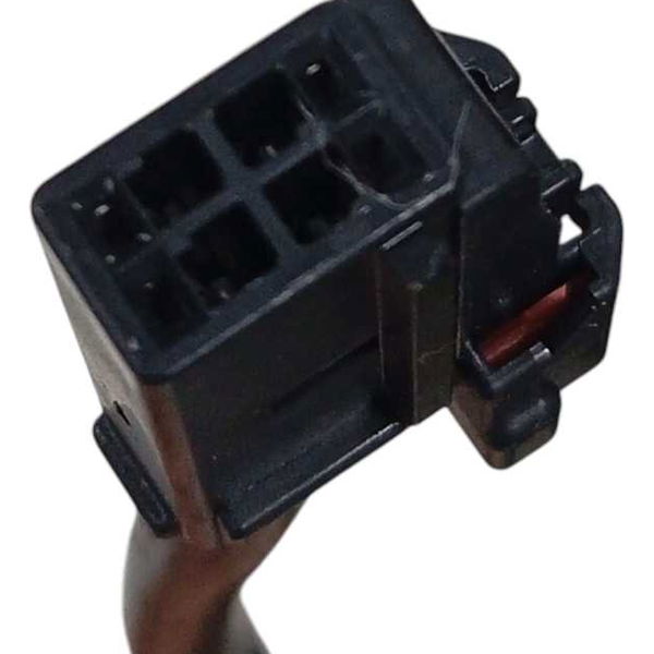 Lanterna Esquerda Tampa Traseira Chevrolet Tracker 12t 2023 Esquerdo/motorista Vermelho