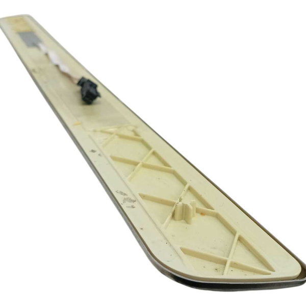 Soleira C/ Led Lado Direito Mercedes Cla180 2018 Prata