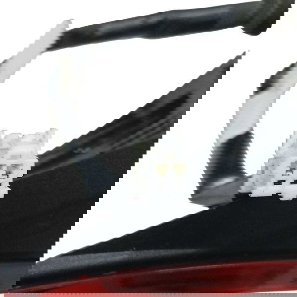 Lanterna Direita Tampa Traseira Nissan Kicks 2019  Direito/passageiro Vermelho