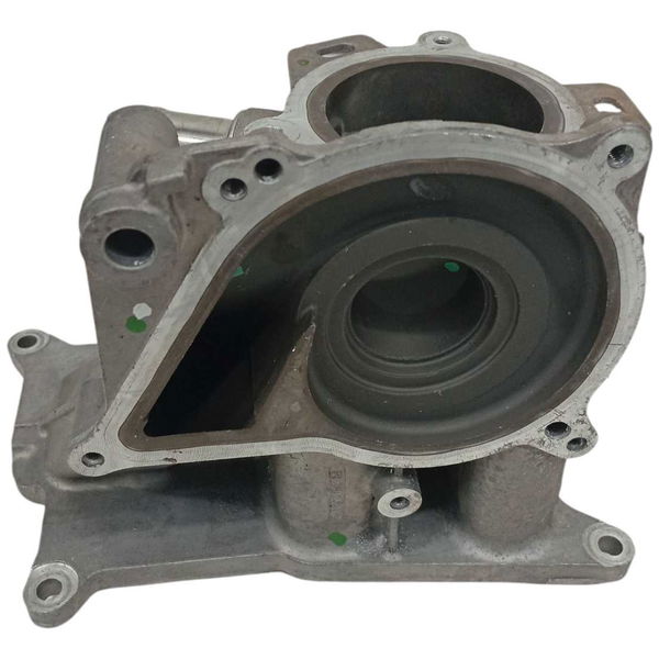 Carcaça Bomba Agua Chevrolet Tracker 12t 2023