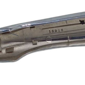 Maçaneta Externa Dianteira Esquerada Nissan Kicks 2019 Cinza Dianteira