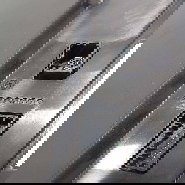 Radio Multimídia Chvrolet Tracker 12t 2023 Preto