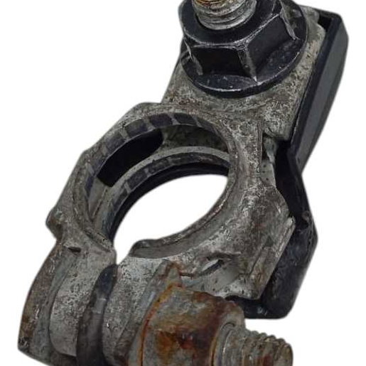 Polo Bateria Nissan Versa 2022 Á 2025