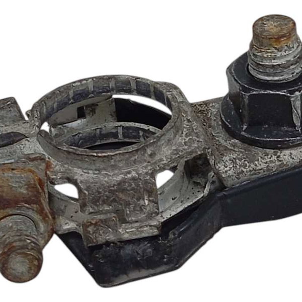 Polo Bateria Nissan Versa 2022 Á 2025