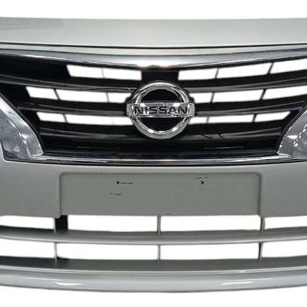 Para-choque Dianteiro Nissan Versa 2019  Prata