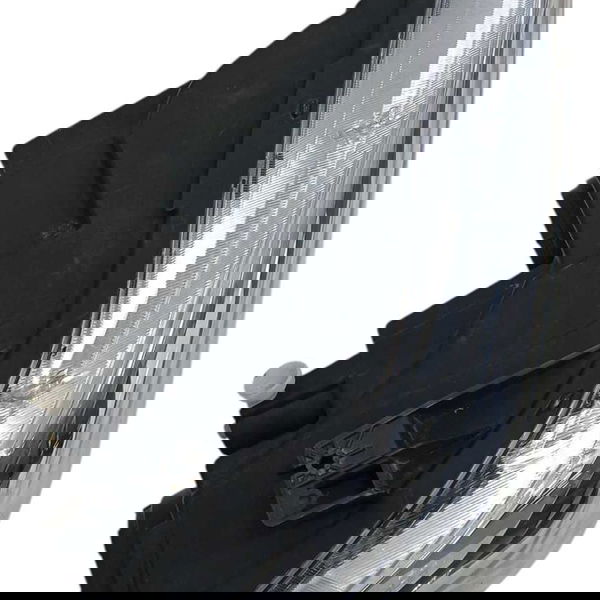 Farol Direito Gm Tracker 1.0 Lt 2021 2022 Direito/passageiro