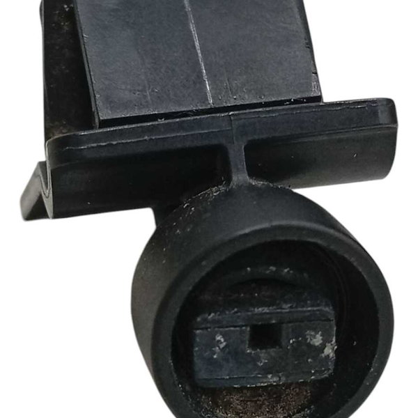 Bucutu Esguicho Esquerdo Nissan Versa 2022 Á 2025