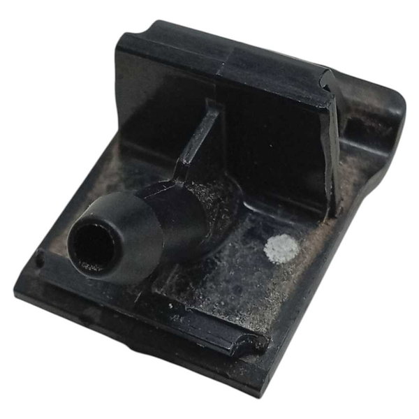 Bucutu Esguicho Esquerdo Nissan Versa 2022 Á 2025