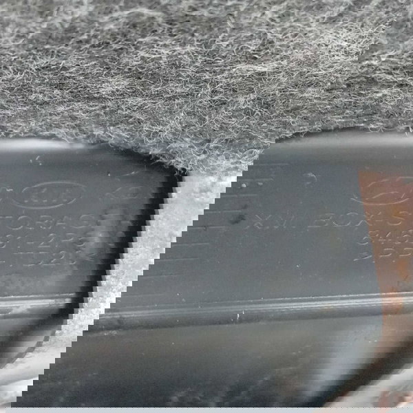 Apoio Braço Console Central Kia Sorento 3.5 V6 2011 2012 13 Preto