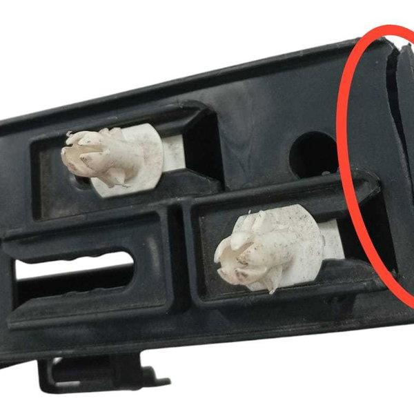 Triângulo Emergência Mercedes Cla200 2015