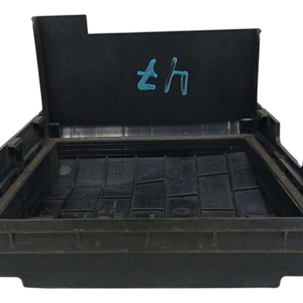 Tampa Caixa Fusível Audi Q3 2.0 Tfsi 2013