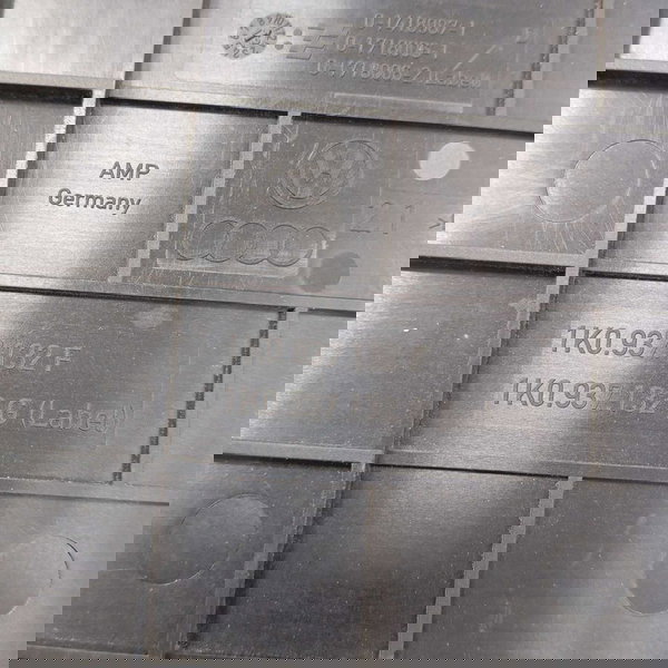 Tampa Caixa Fusível Audi Q3 2.0 Tfsi 2013