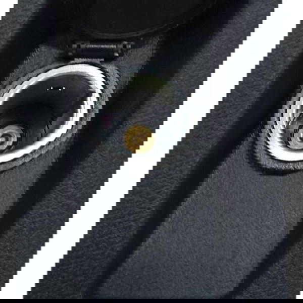 Tomada 12v Traseira Toyota Corolla Gli Sedan 1.8 Cvt 2017 Preto