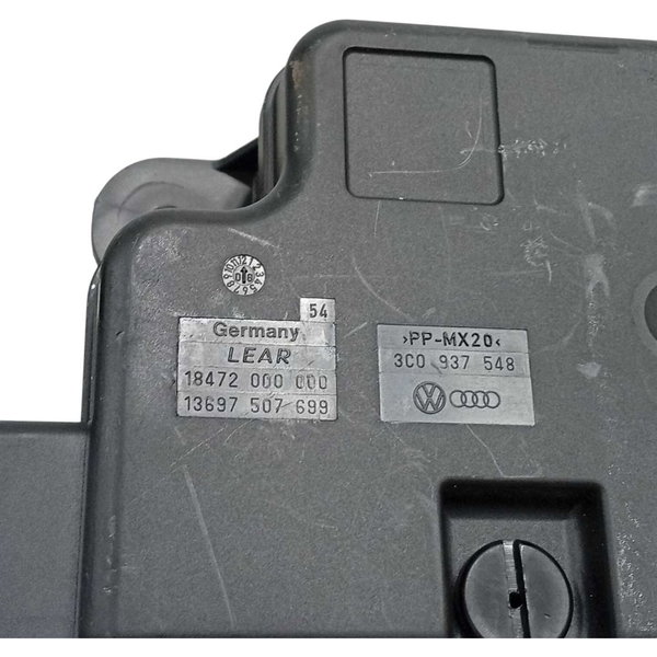 Caixa Fusíveis Bateria Vw Passat Cc 2009 3c0937548