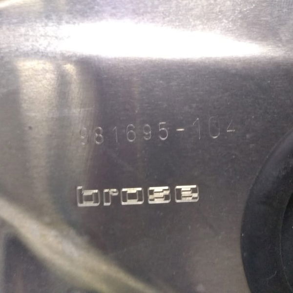 Maquina De Vidro Traseira Direita Mercedes Benz C250 2011