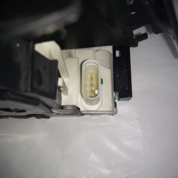Fechadura Traseira Dir. Mercedes Benz C180 2012