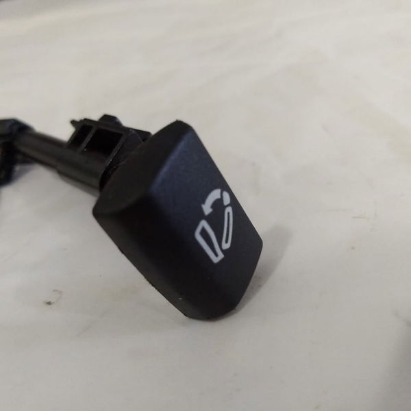 Trava Fechadura Banco Traseiro Direito Vw Jetta 2013