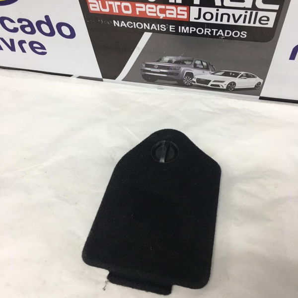 Tampa Carpete Caixa Fusivel Mercedes Benz Cla 200 2015