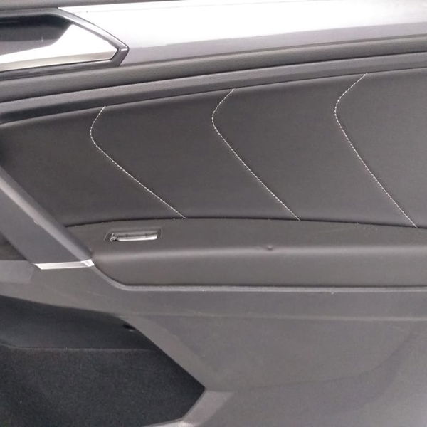 Forro Porta Dianteira Direita Vw Tiguan R Line 2018