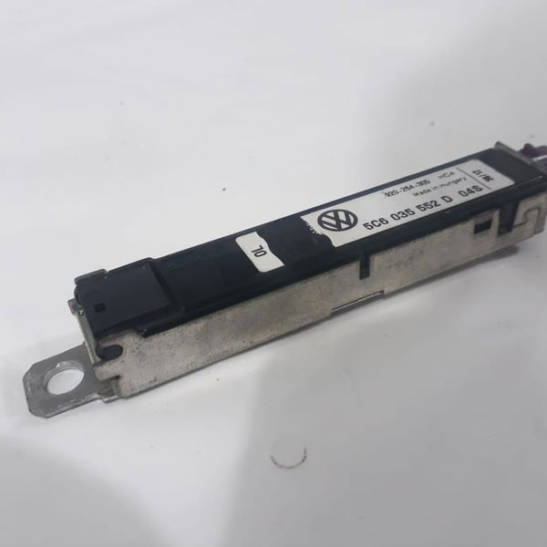 Amplificador Esquerdo Antena Volkswagen Jetta 2017