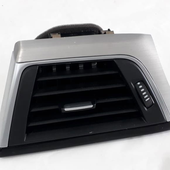 Difusor Ar Esquerdo Bmw 320i 2017