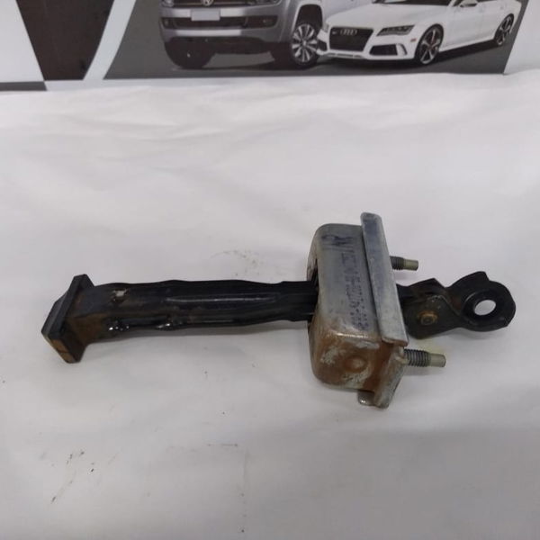 Limitador Porta Tras. Dir. Ford New Fiesta Titanium 2014