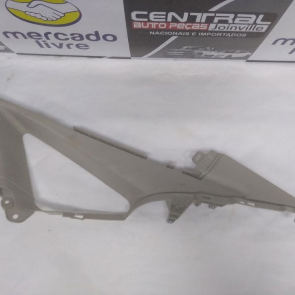 Acabamento Coluna Tras. Dir. Ford New Fiesta Titanium 2014
