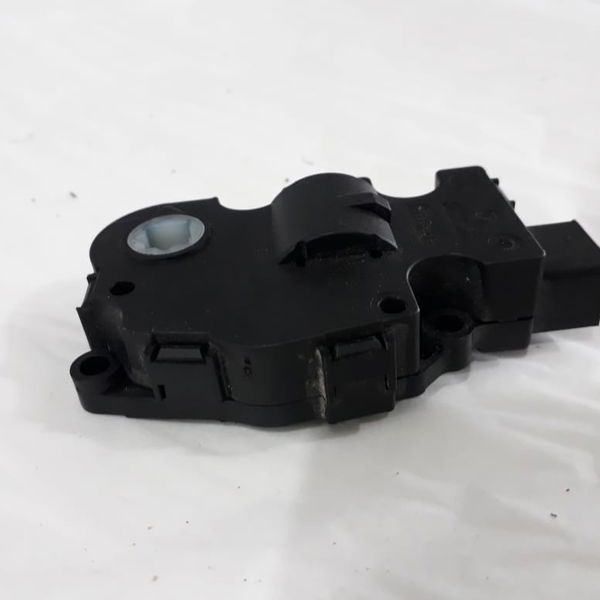 Atuador Caixa Evaporador Ar Bmw X1 2018 Cod 410475520