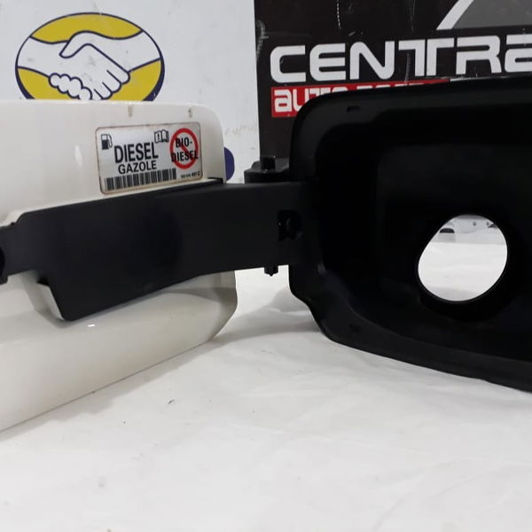 Portinhola Tanque Combustível Volkswagen Amarok 2011 Detalhe