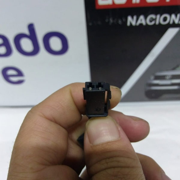 Aerofólio Com Break Light Gm Tracker 2018 Detalhe