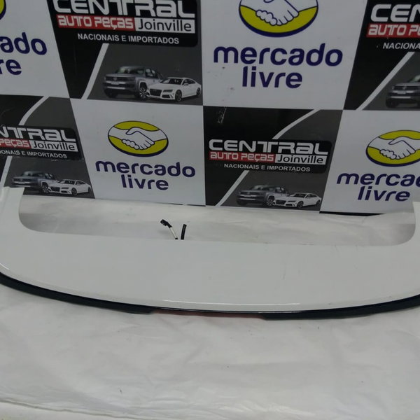 Aerofólio Com Break Light Gm Tracker 2018 Detalhe