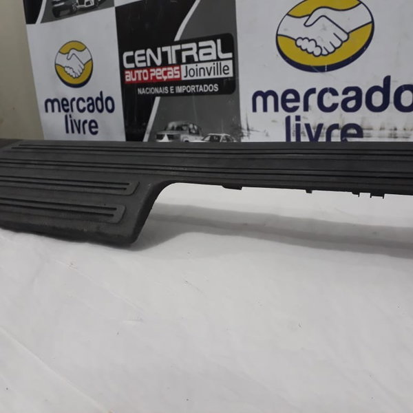 Soleira Porta Dianteira Direita Volkswagen Amarok 2014