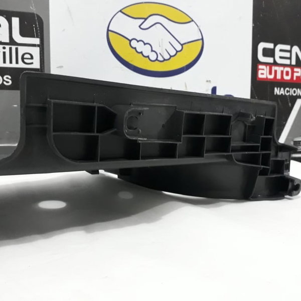 Soleira Porta Dianteira Direita Volkswagen Amarok 2014