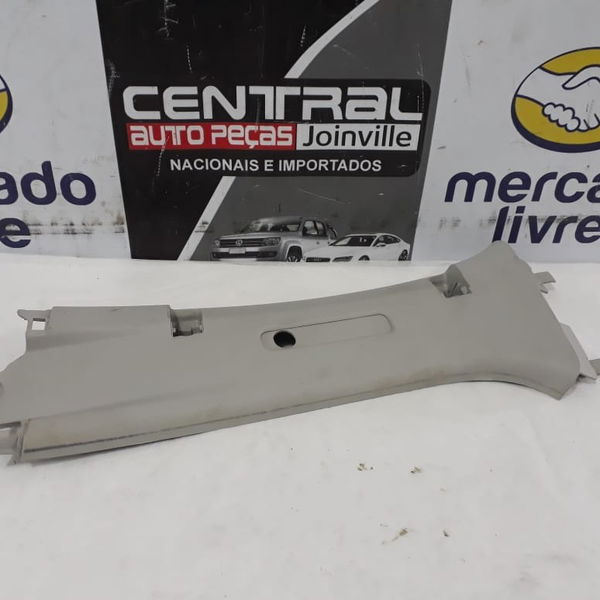Acabamento Esquerdo Coluna Cinto Volkswagen Amarok 2010
