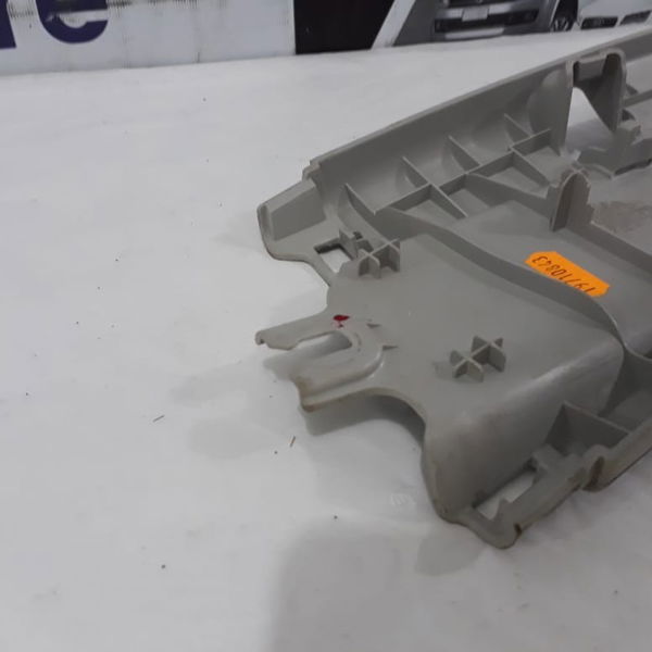 Acabamento Direito Coluna Cinto Volkswagen Amarok 2010